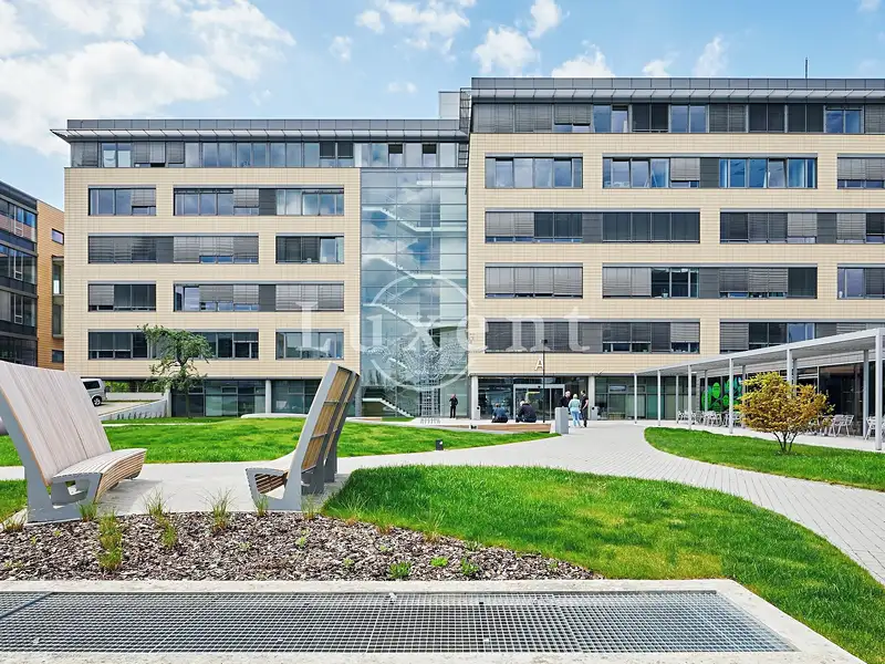 Pronájem kanceláře 516 m², Praha – náhled fotky 1