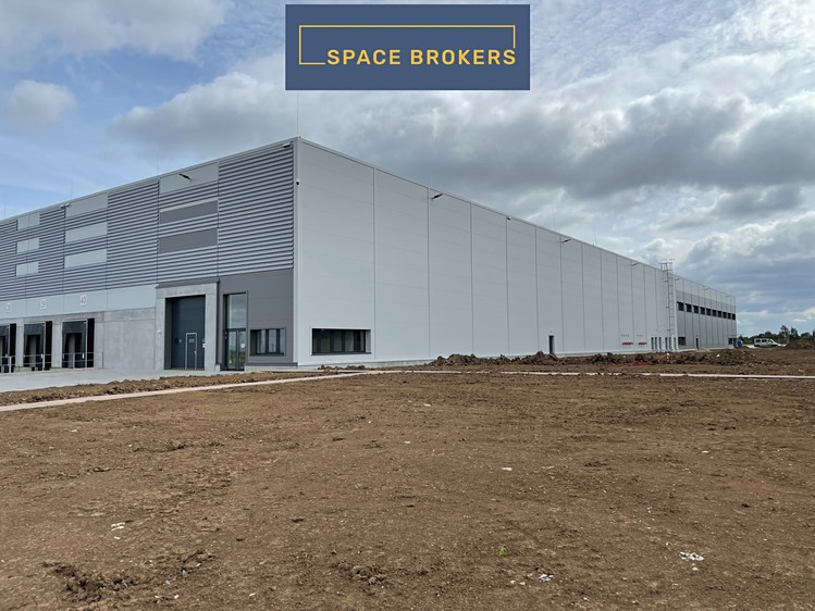 Pronájem komerčního prostoru, 5 262 m² (9 z 17)