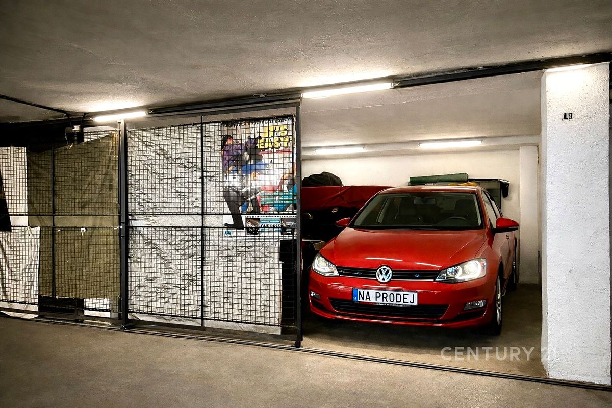 Prodej garážového stání 13 m² – fotografie 3
