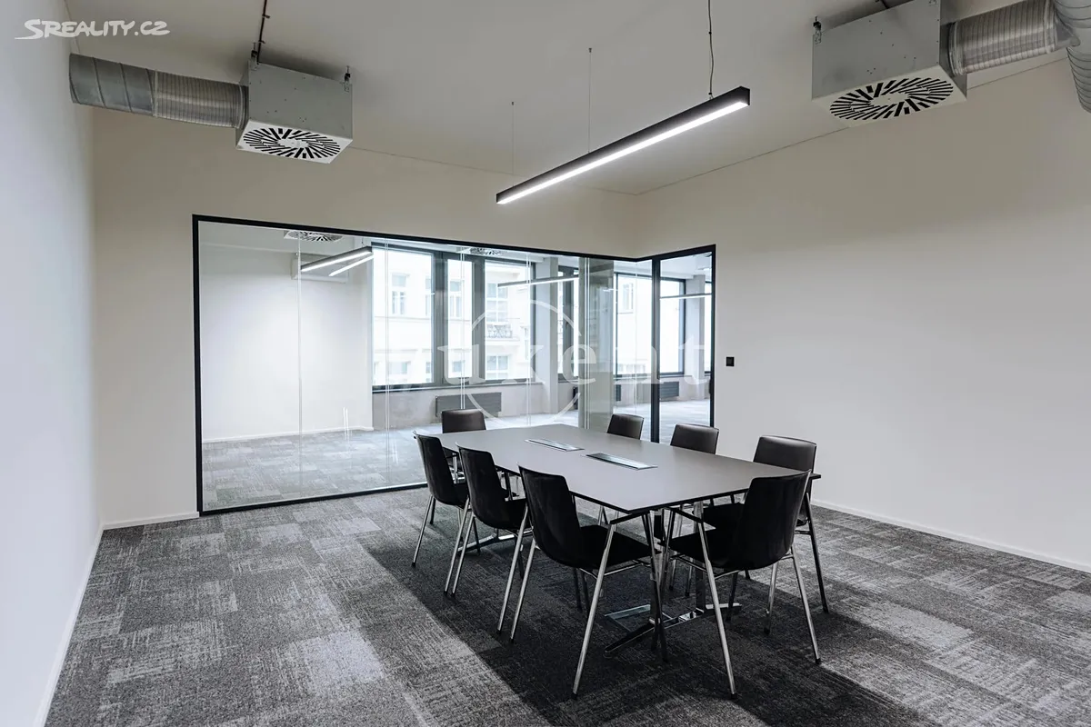 Pronájem kanceláře 105 m², Praha