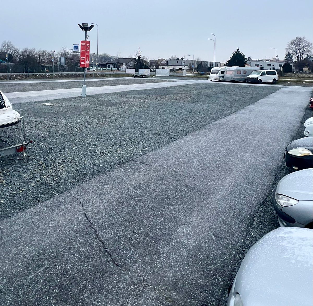 Pronájem komerčního pozemku 2100 m²