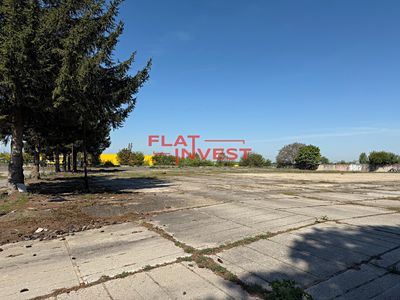 Pronájem komerčního pozemku 5000 m²