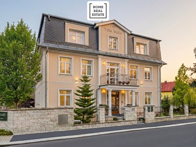 Prodej  rodinného domu 700 m², pozemek 964 m²