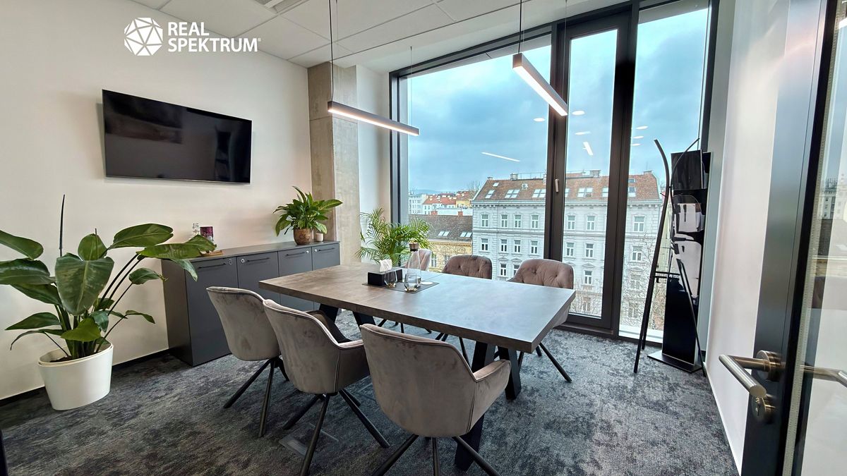 Pronájem kanceláře 284 m² – fotografie 3