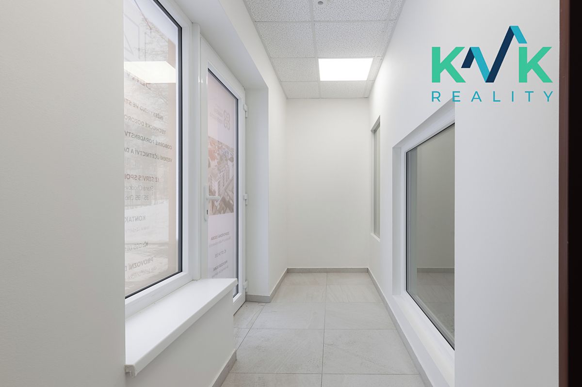 Prodej kanceláře 92 m² – fotografie 3