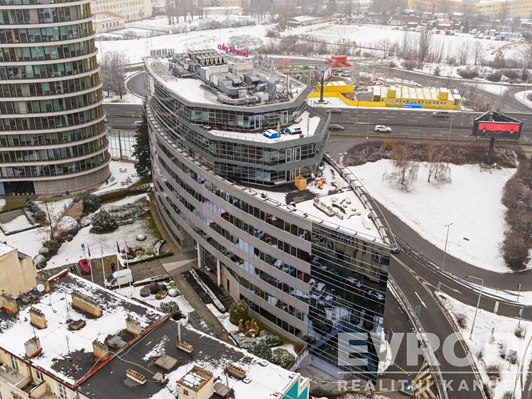 Комерційне приміщення в оренду, 250 м² (1 з 21)