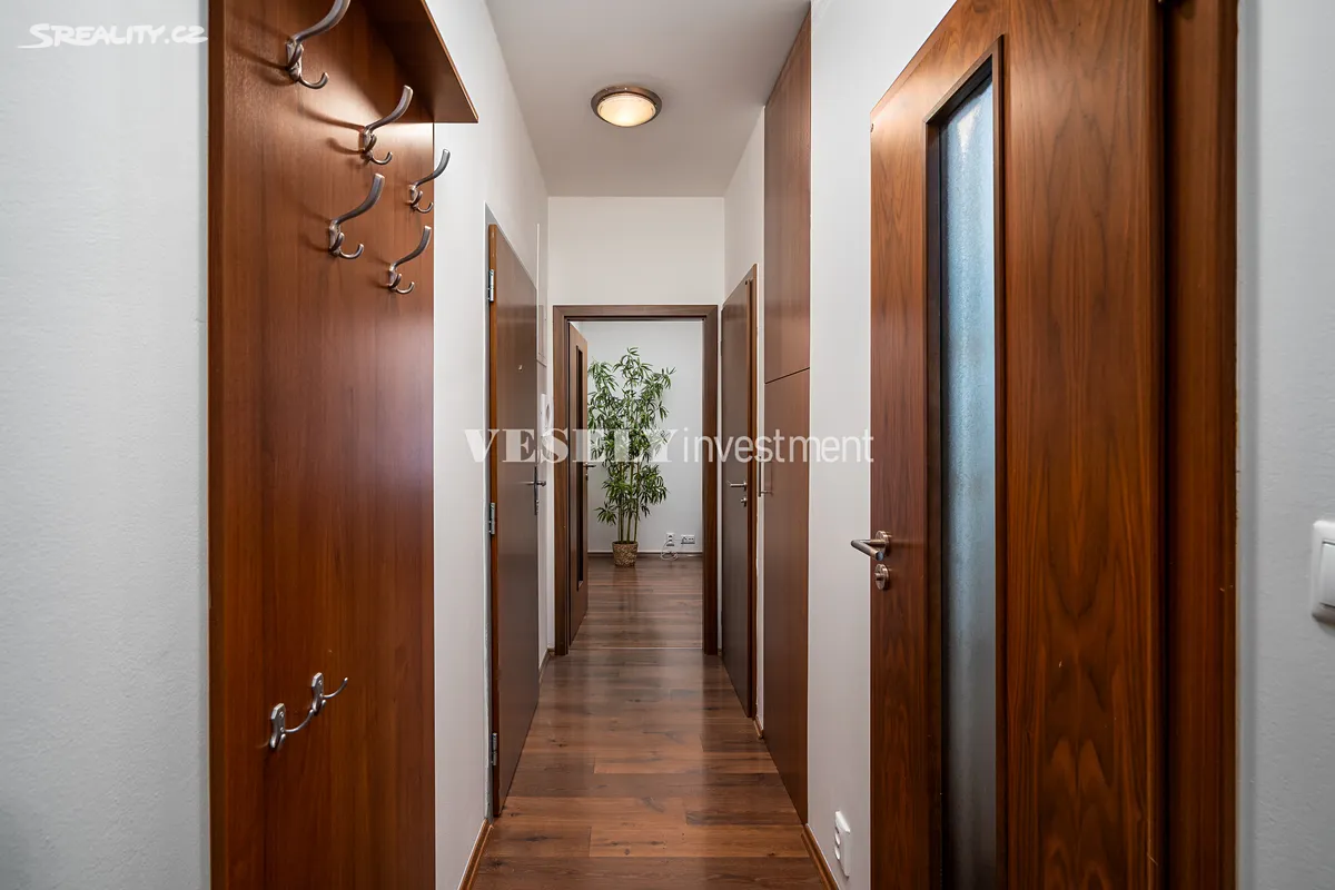 Prodej bytu 2+kk 62 m² – pohled 3