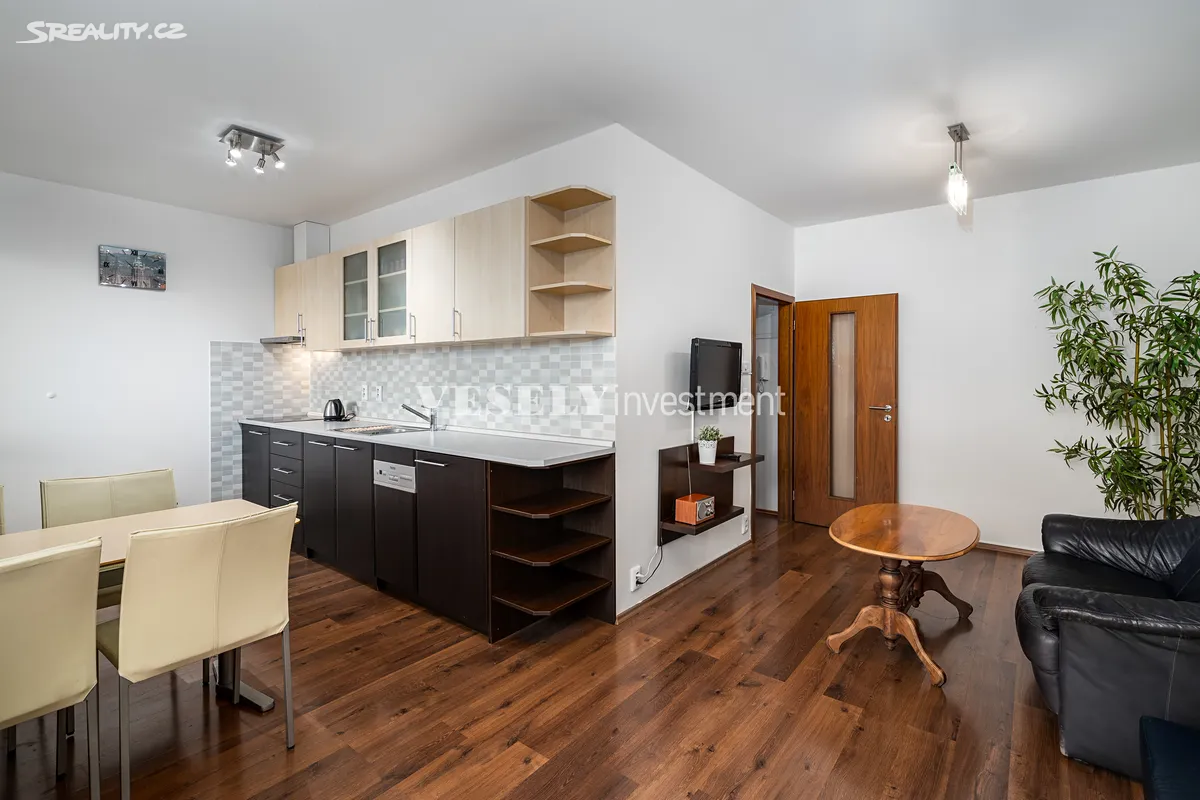 Prodej bytu 2+kk 62 m², Praha
