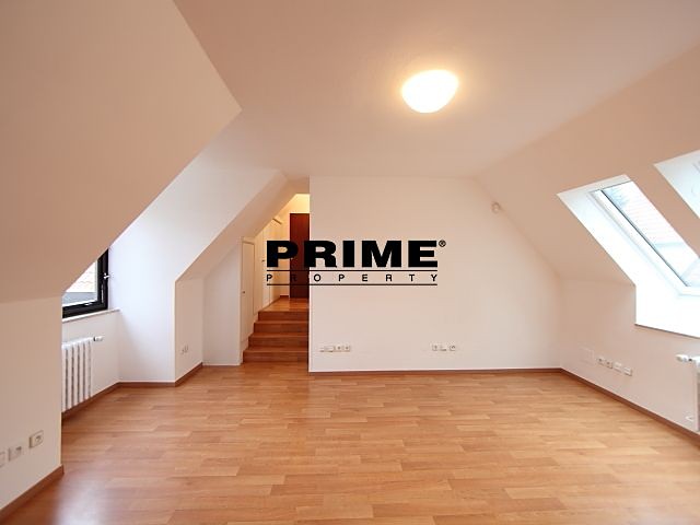 Pronájem komerčního prostoru, 417 m² (17 z 33)