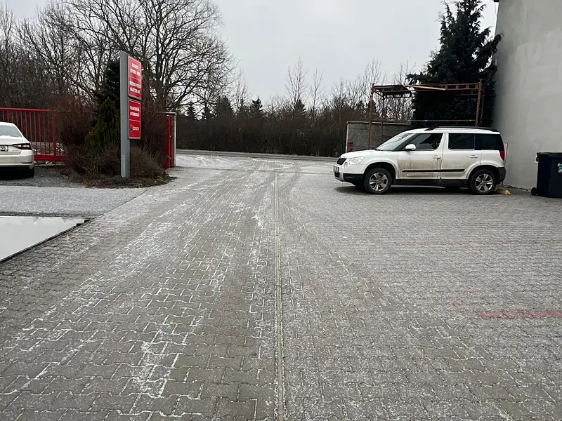 Pronájem komerčního pozemku 2100 m², Olomouc – náhled fotky 3