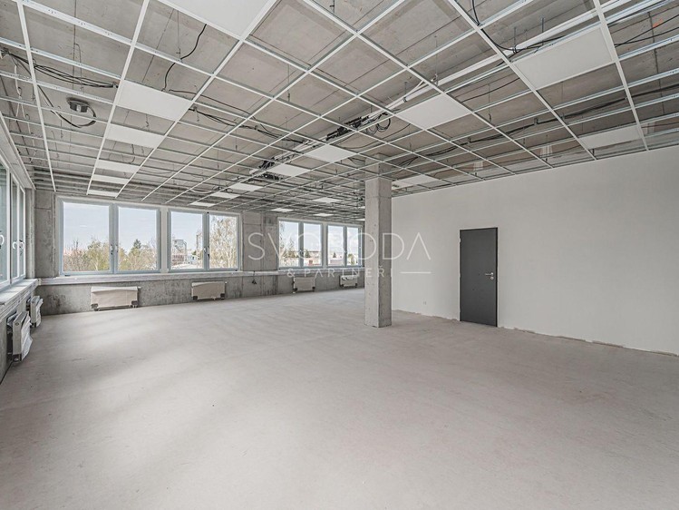 Комерційне приміщення в оренду, 250 м² (12 з 27)