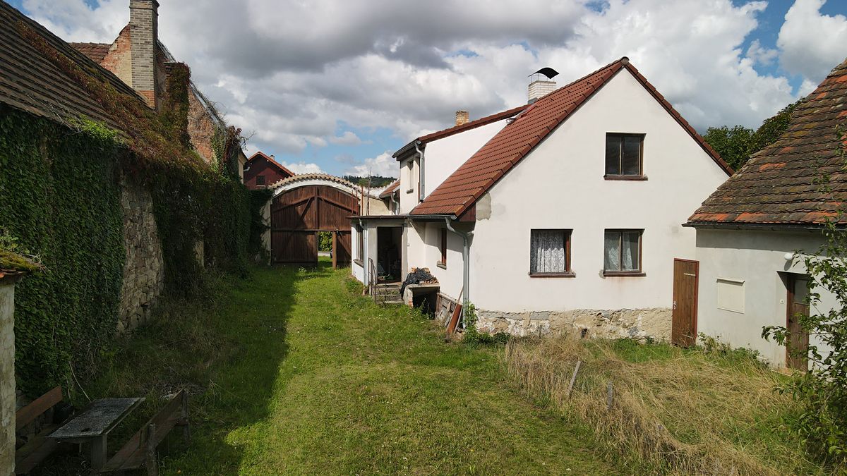 Prodej zemědělské usedlosti 963 m², pozemek 8974 m² – fotografie 4
