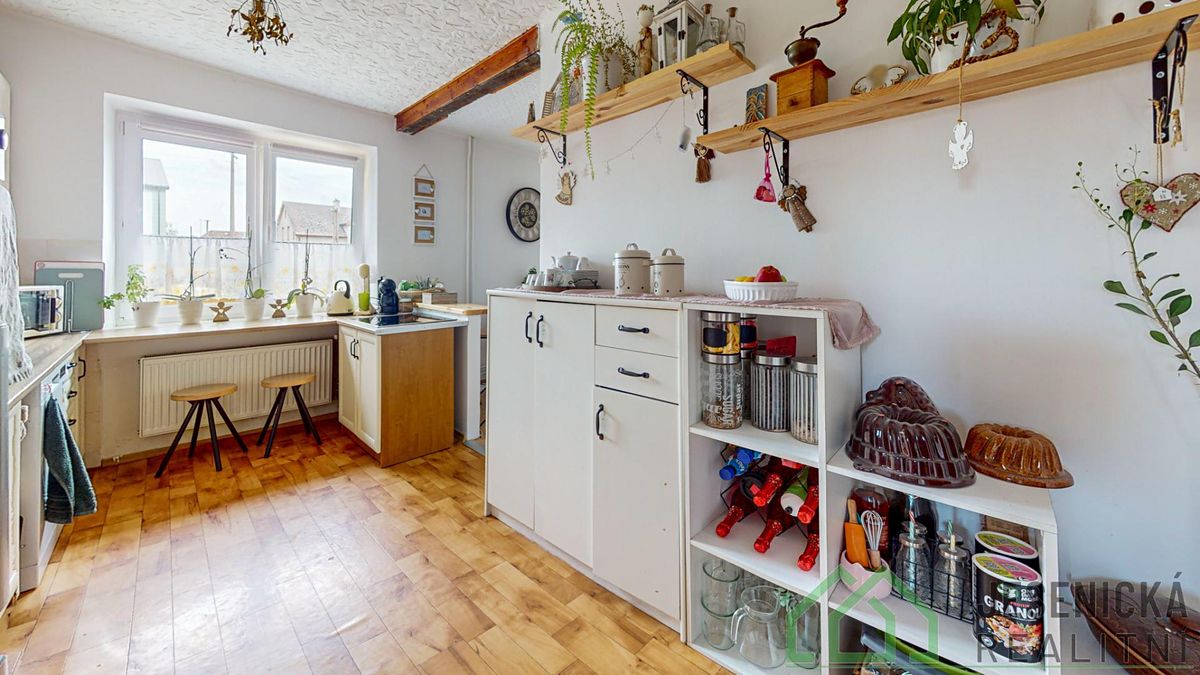 Prodej rodinného domu 85 m², pozemek 2892 m² – fotografie 3