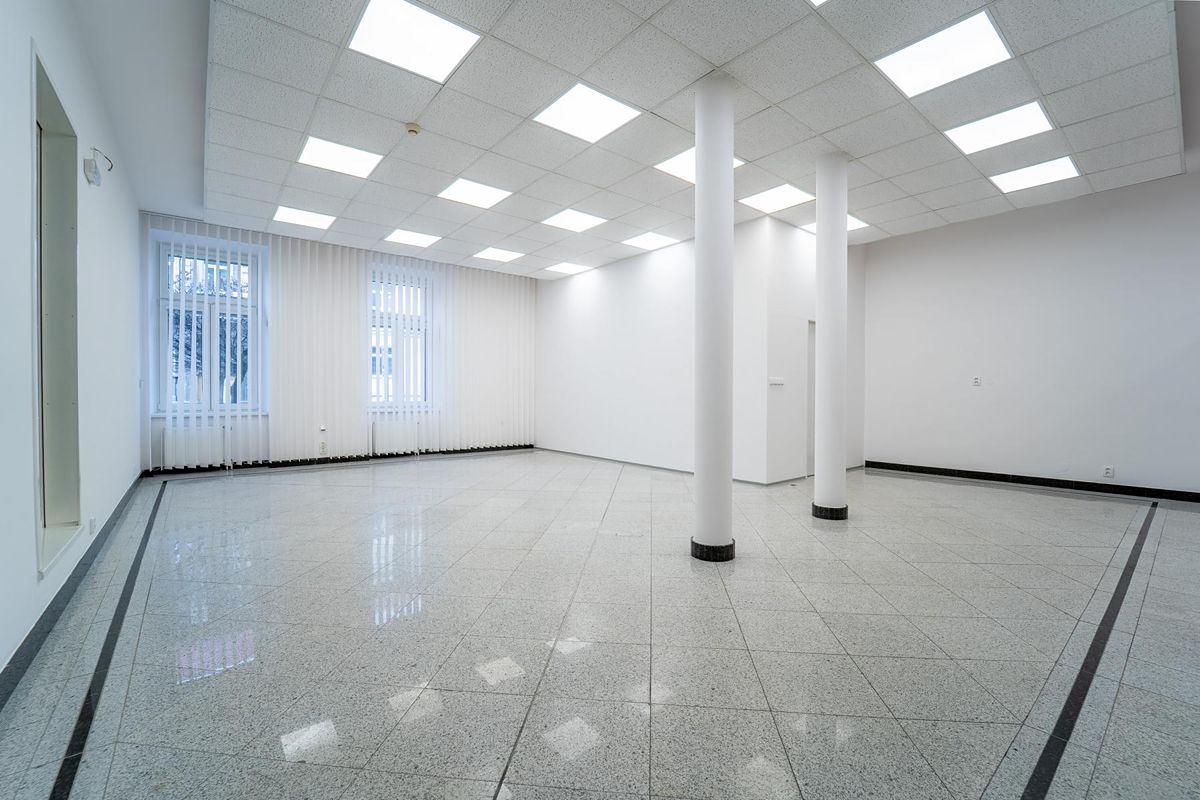 Pronájem obchodního prostoru 92 m²