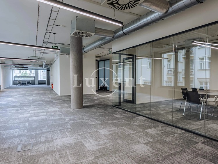 Комерційне приміщення в оренду, 105 м² (3 з 9)