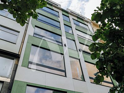 Pronájem kanceláře 200 m²