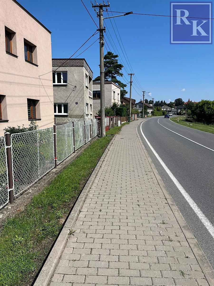 Prodej rodinného domu 328 m², pozemek 558 m² – fotografie 2