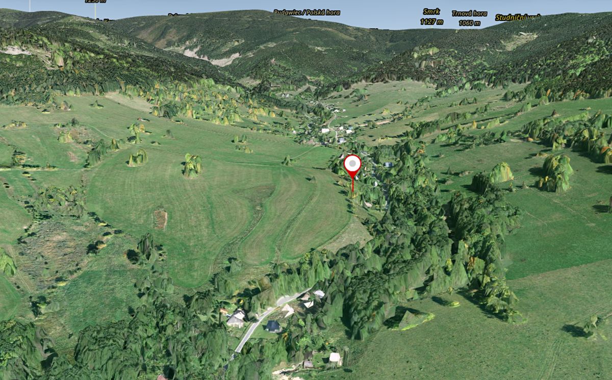 Prodej stavebního pozemku 992 m² – fotografie 2