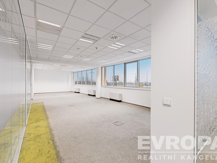 Комерційне приміщення в оренду, 250 м² (11 з 21)