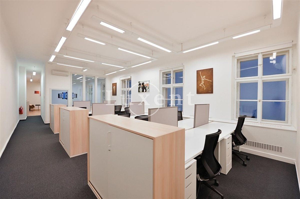 Pronájem kanceláře 117 m² – fotografie 3