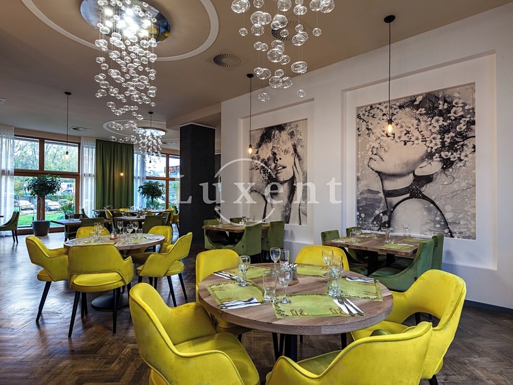 Комерційне приміщення в оренду, 257 м² (24 з 30)