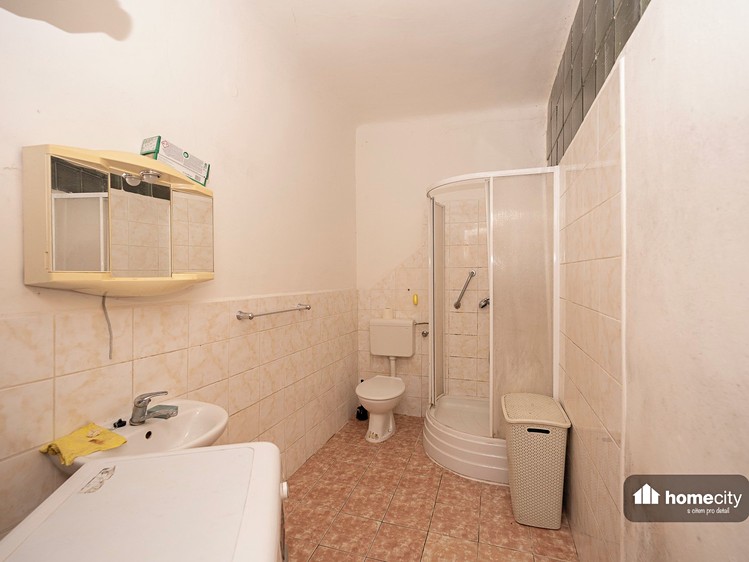 Prodej komerčního prostoru, 342 m² (22 z 31)
