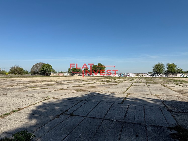 Pronájem pozemku, 5 000 m² (2 z 3)