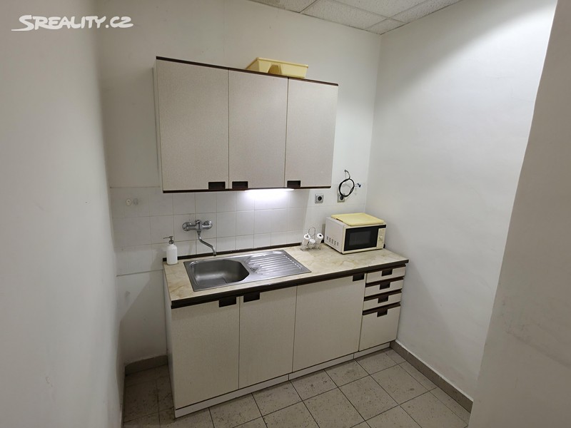Pronájem výrobní haly, prostoru 132 m² – pohled 5