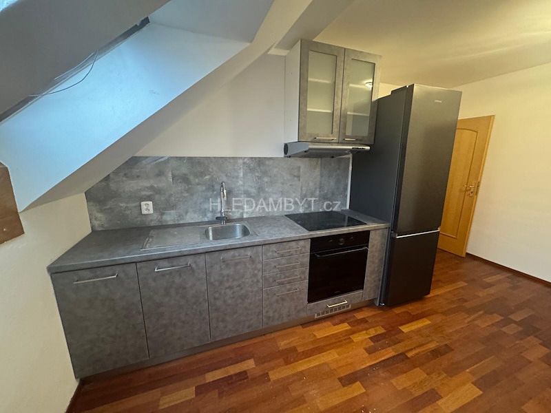 Pronájem bytu 2+1 76 m²