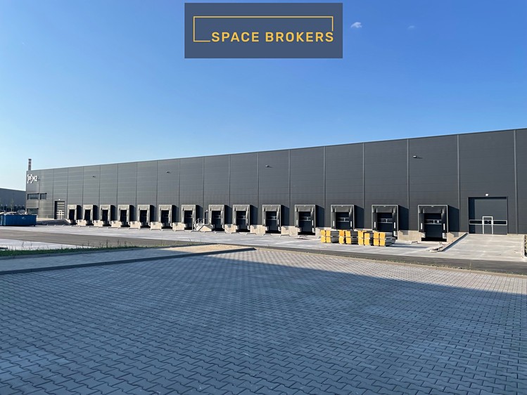 Комерційне приміщення в оренду, 1 436 м² (2 з 14)