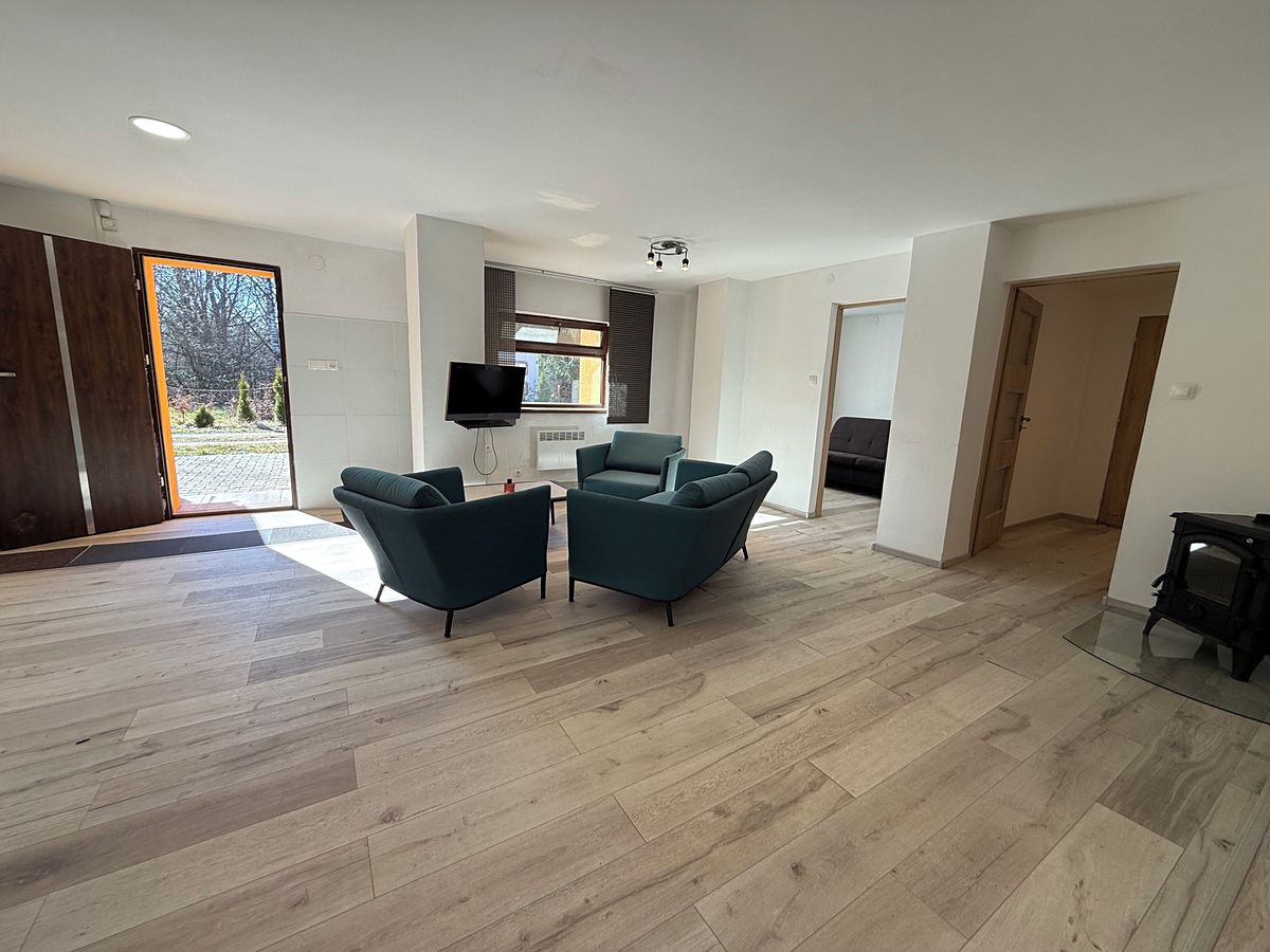 Prodej chaty 110 m², pozemek 225 m² – fotografie 2