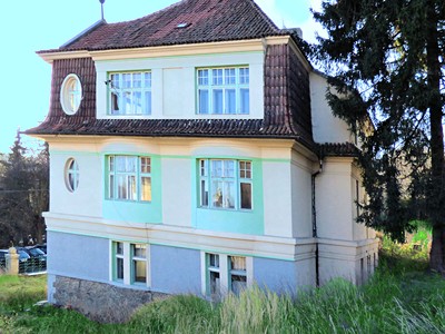 Prodej  rodinného domu 420 m², pozemek 1 614 m² — photo 2