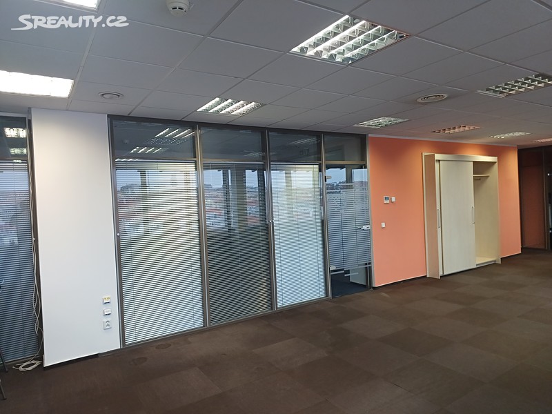 Pronájem kanceláře 209 m² – pohled 5