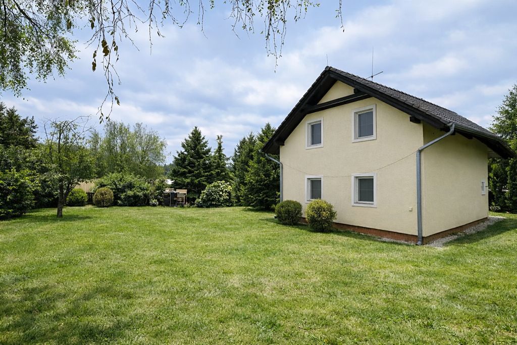 Prodej rodinného domu 160 m², pozemek 974 m² – fotografie 4