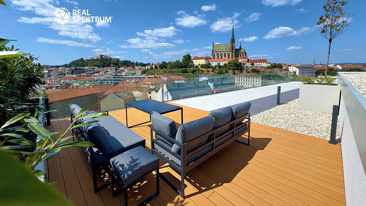 Pronájem kanceláře 410 m² – fotografie 2