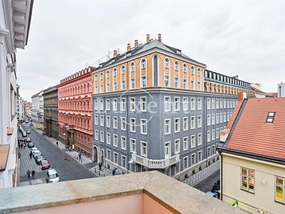 Pronájem kanceláře 117 m²