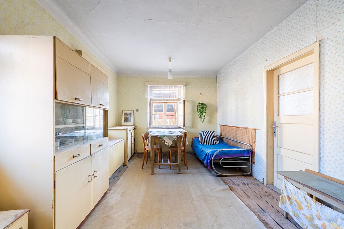 Prodej rodinného domu 120 m², pozemek 1179 m² – fotografie 4