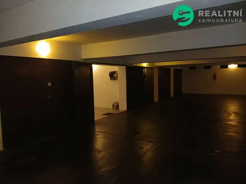 Prodej garáže 18 m², Brno – náhled fotky 3