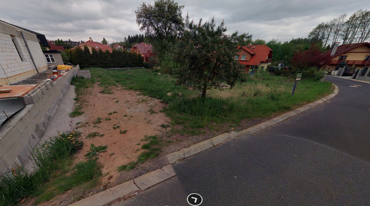 Prodej stavebního pozemku 741 m² – fotografie 3