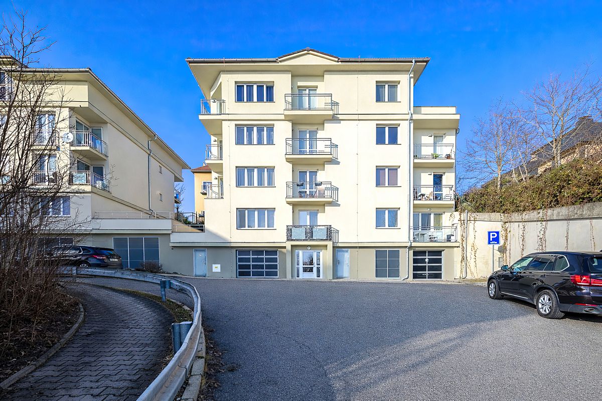 Prodej garáže 13 m² – fotografie 3