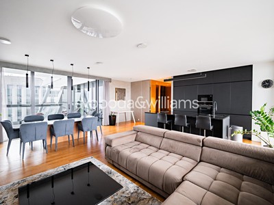 Pronájem bytu 4+kk 141 m²