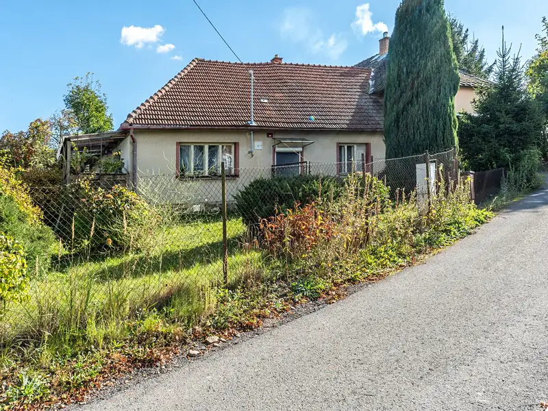 Prodej rodinného domu 380 m², pozemek 4395 m², Kořenec – náhled fotky 2