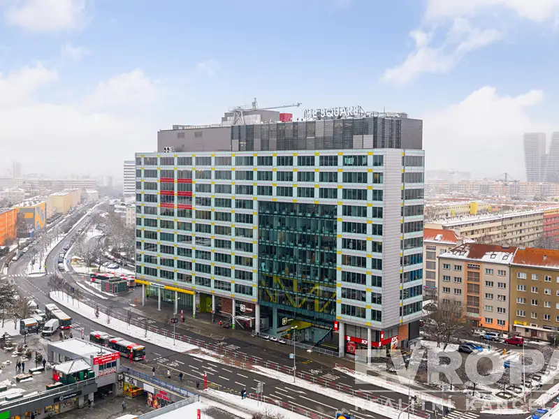 Pronájem kanceláře 733 m², Praha – náhled fotky 1