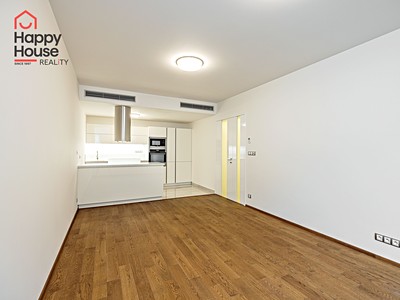 Pronájem bytu 3+kk 88 m² — photo 2