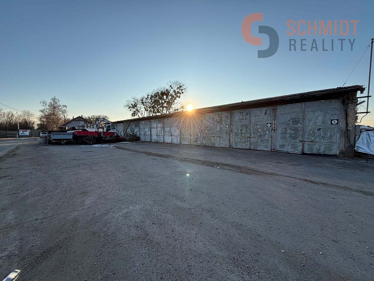 Prodej skladového prostoru 867 m²