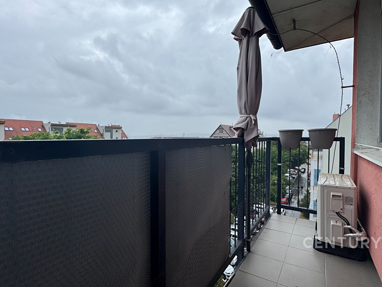 Pronájem bytu 1+kk, 38 m² (9 z 9)