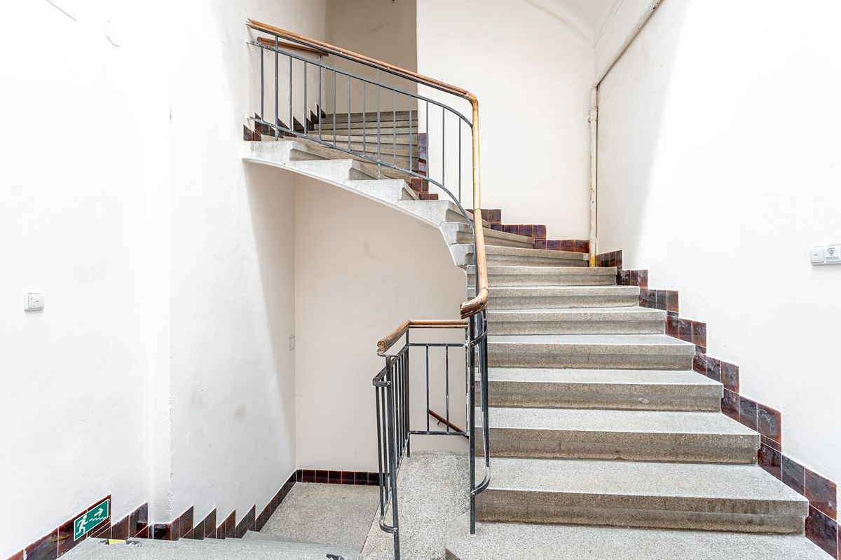 Prodej činžovního domu 919 m² – fotografie 3