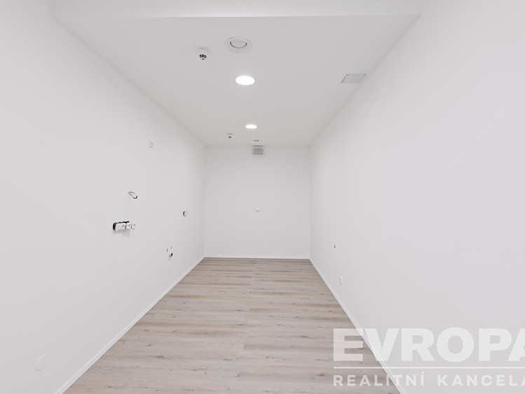 Комерційне приміщення в оренду, 733 м² (6 з 10)
