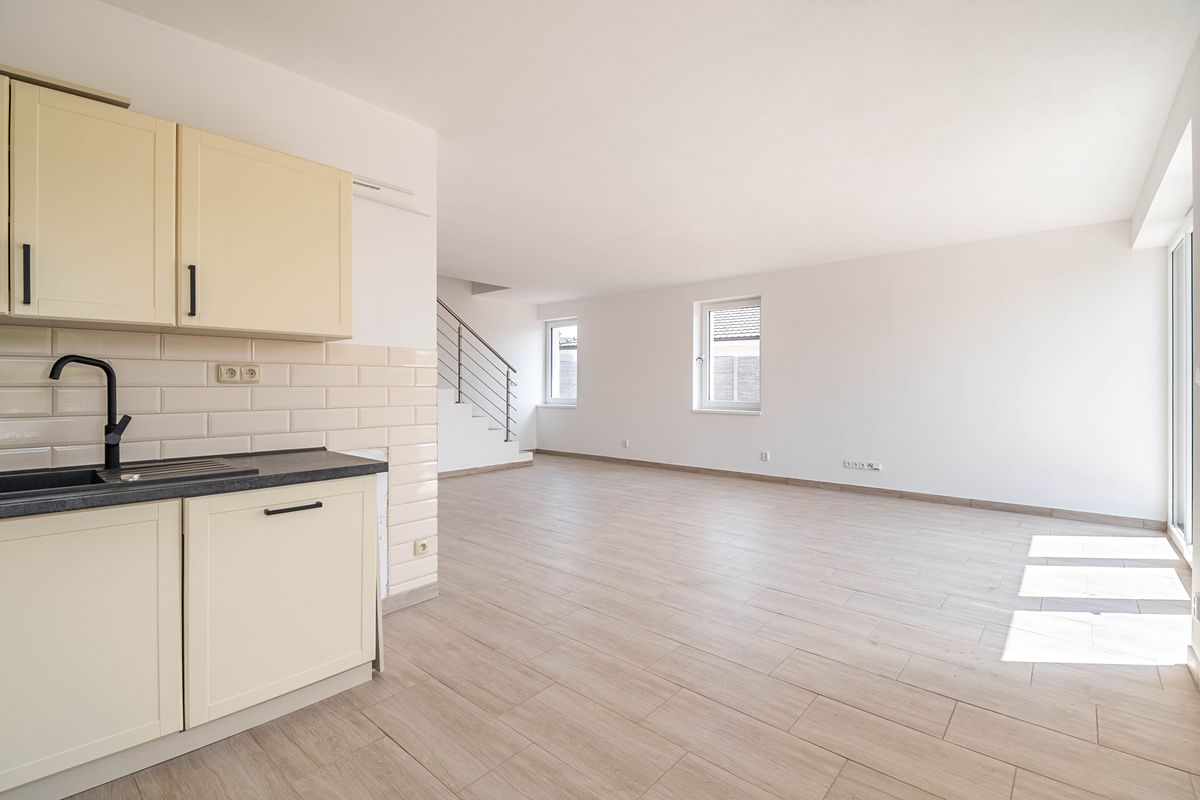 Prodej rodinného domu 106 m², pozemek 234 m² – fotografie 2