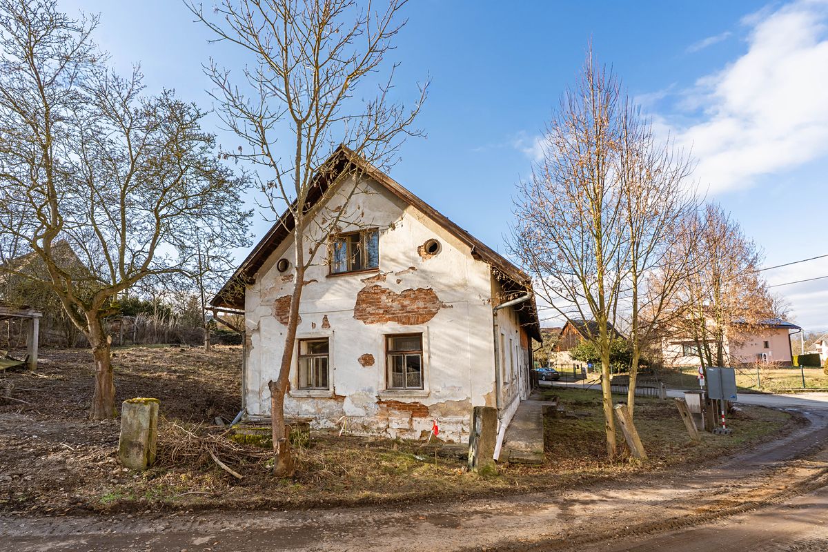 Prodej rodinného domu 120 m², pozemek 1179 m², Všeň – fotka 1 z 3
